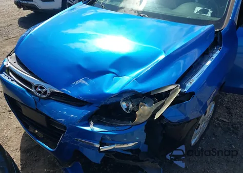 2010 Hyundai Elantra Touring Gls from USA, damaged, VIN KMHDB8AE2AU054152